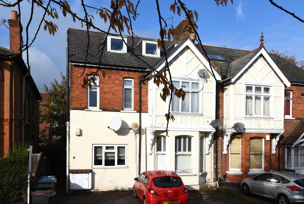 Cambridge Road, Bromley, BR1 2 bed flat for sale £325,000