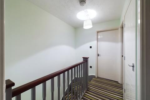 24 Azalea Gardens, Quedgeley, Gloucester, GL2 4GA
