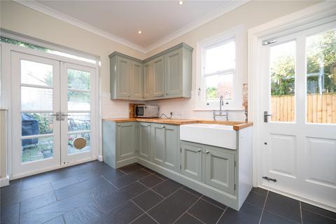 13 Britton Avenue, St Albans, AL3 5EJ