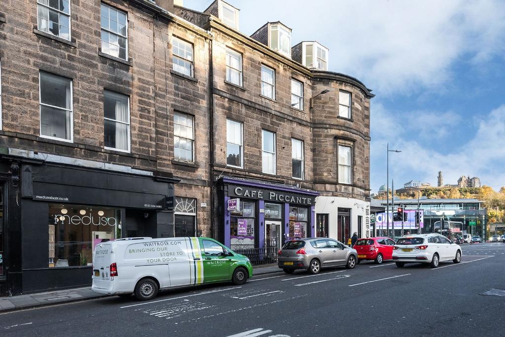 Broughton Street, Edinburgh, EH1 3 bed flat for sale £495,000