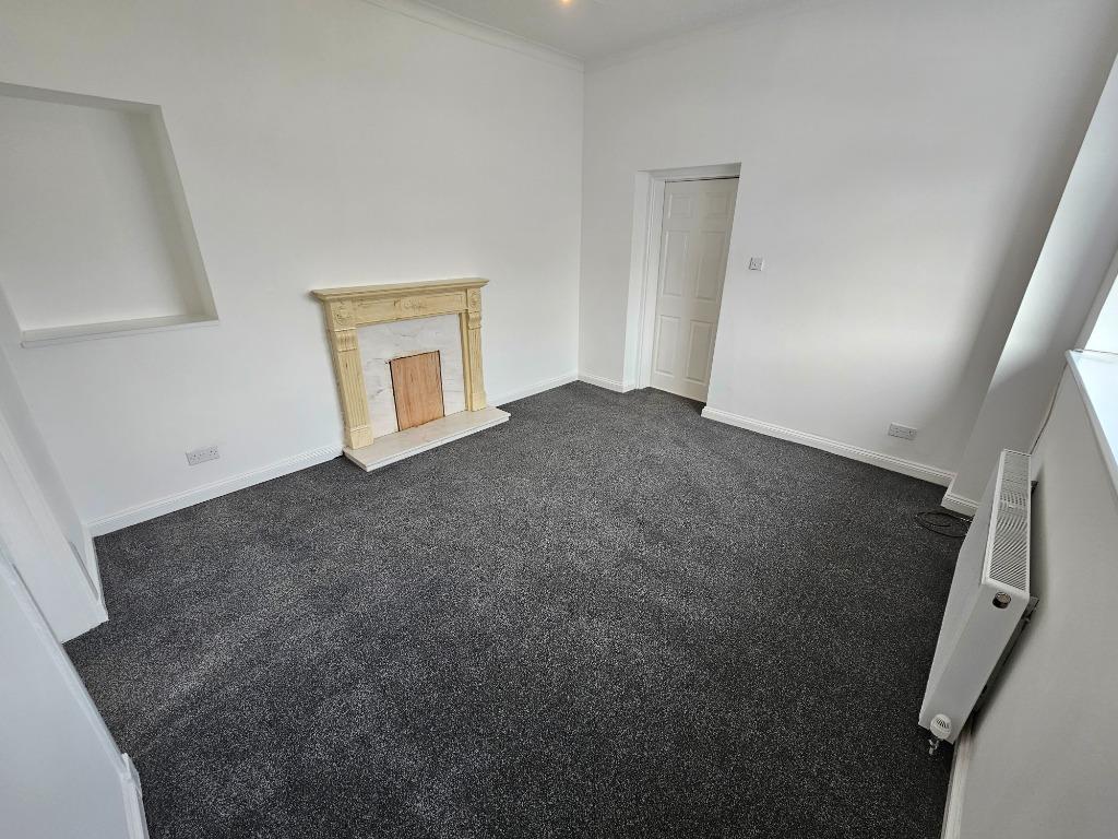 Strutherhill, Larkhall, South Lanarkshire, ML9 3 bed cottage £795 pcm