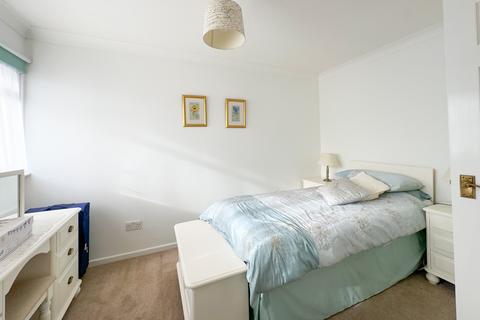 12 Poulcott, Wraysbury, Staines-upon-thames, TW19 5DN