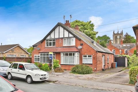 3 bedroom semi-detached house for sale, Kingtree Avenue, Cottingham, HU16 4DR