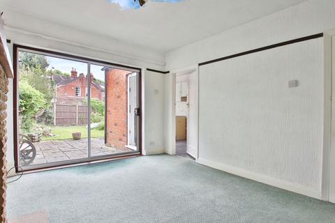 3 bedroom semi-detached house for sale, Kingtree Avenue, Cottingham, HU16 4DR