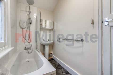 undefined, High Street, Beckenham BR3