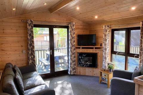 2 bedroom static caravan for sale, Fordingbridge, The New Forest Hampshire