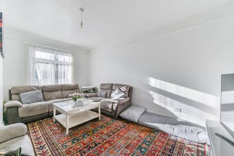 2 bedroom flat for sale - Beatrice Avenue, Norbury, London, SW16