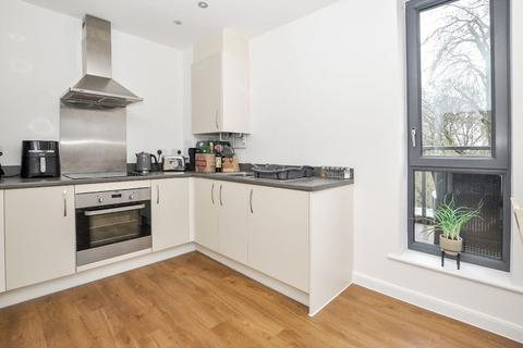 1 bedroom flat for sale, 3 Iron Railway Close, Coulsdon CR5
