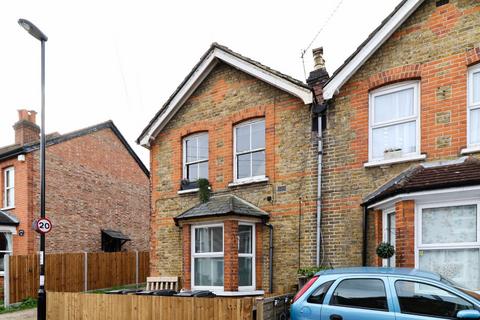 Flat 1, 35 Little Roke Avenue, Kenley, CR8 5NN