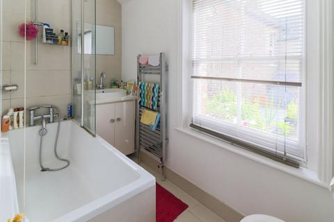 Flat 1, 35 Little Roke Avenue, Kenley, CR8 5NN
