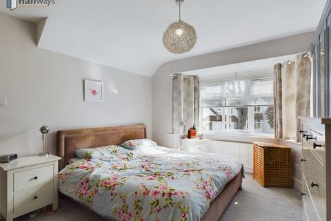 69 Windermere Road, Coulsdon, CR5 2JE