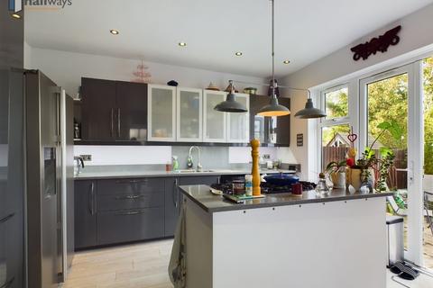 69 Windermere Road, Coulsdon, CR5 2JE