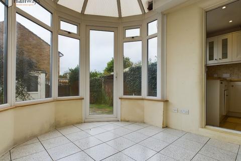 442 Gander Green Lane, Cheam, Sutton, SM3 9RF