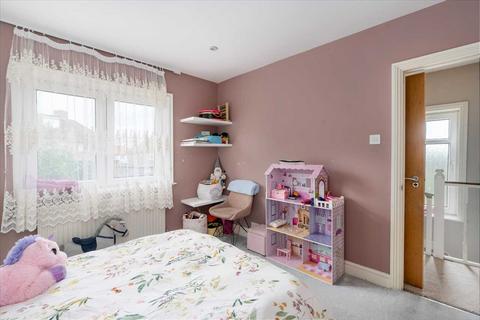 22 Stancroft, London, NW9 0SJ