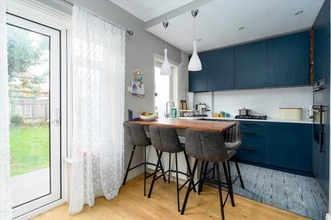 22 Stancroft, London, NW9 0SJ