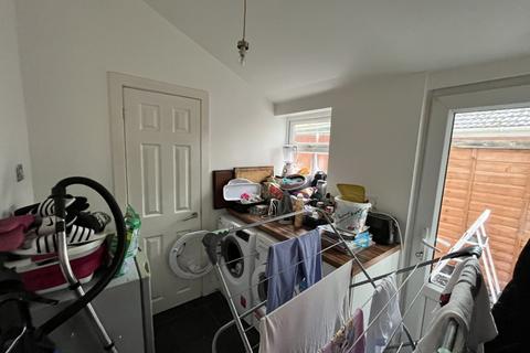 6 Thanet Gardens, Folkestone, CT19 6DF