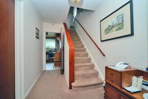 10 Adecroft Way, West Molesey, KT8 1PH