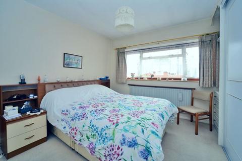 10 Adecroft Way, West Molesey, KT8 1PH