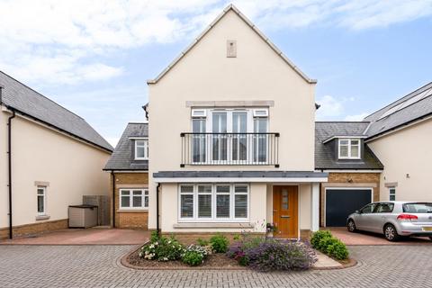 5 Brindlewick Gardens, Beckenham, BR3 1DG