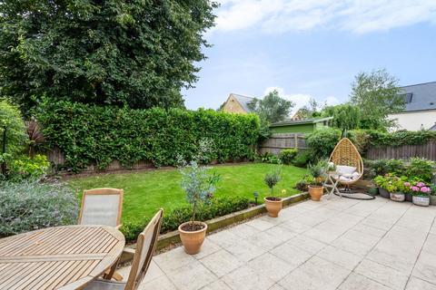 5 Brindlewick Gardens, Beckenham, BR3 1DG