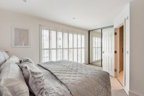 5 Brindlewick Gardens, Beckenham, BR3 1DG