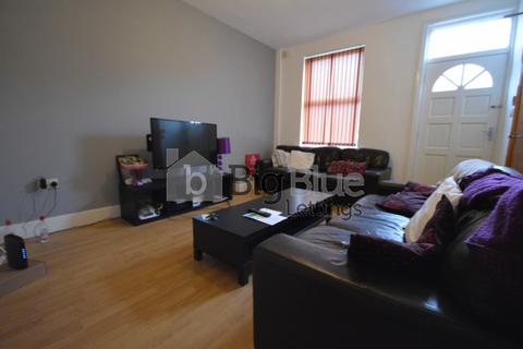 6 bedroom terraced house to rent, 69 Cardigan Lane, Burley, Leeds LS4