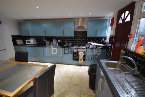 6 bedroom terraced house to rent, 69 Cardigan Lane, Burley, Leeds LS4