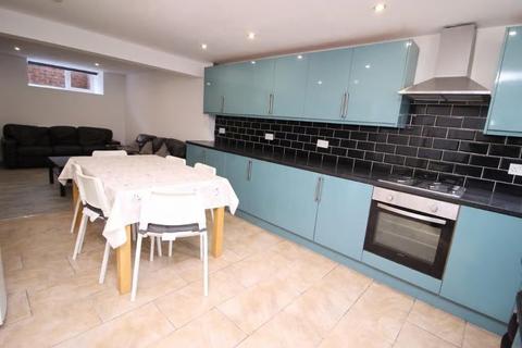 6 bedroom terraced house to rent, 69 Cardigan Lane, Burley, Leeds LS4