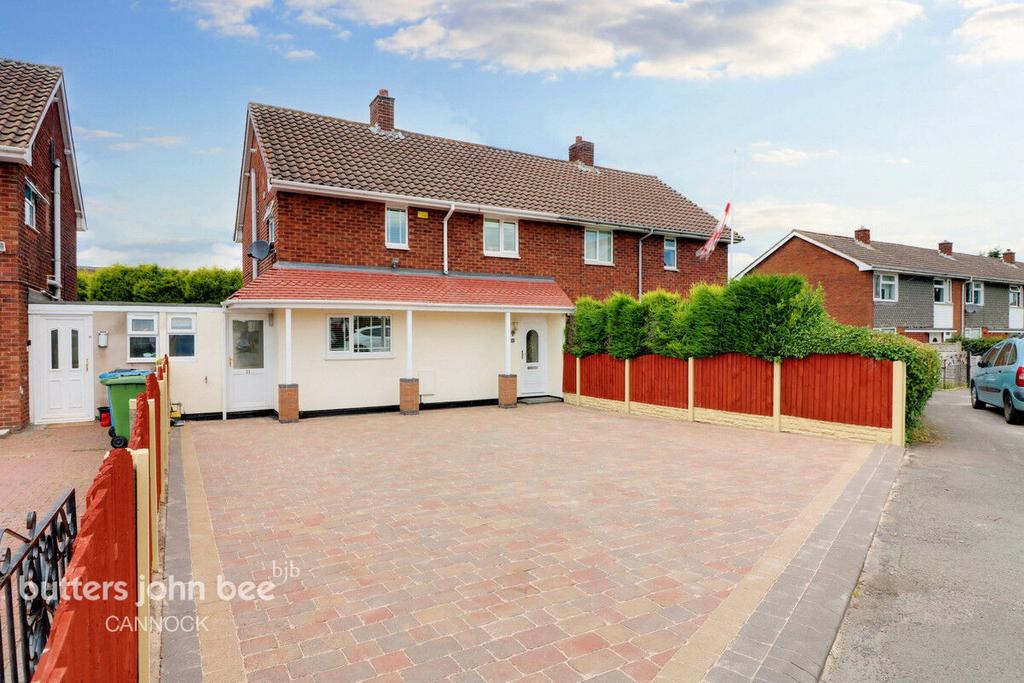 The Crescent, Walsall 3 bed semidetached house for sale £270,000