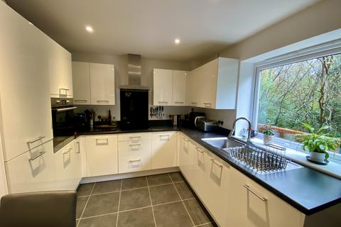 2 bedroom apartment for sale - Weavers Close, Eastbourne, East Sussex, BN21