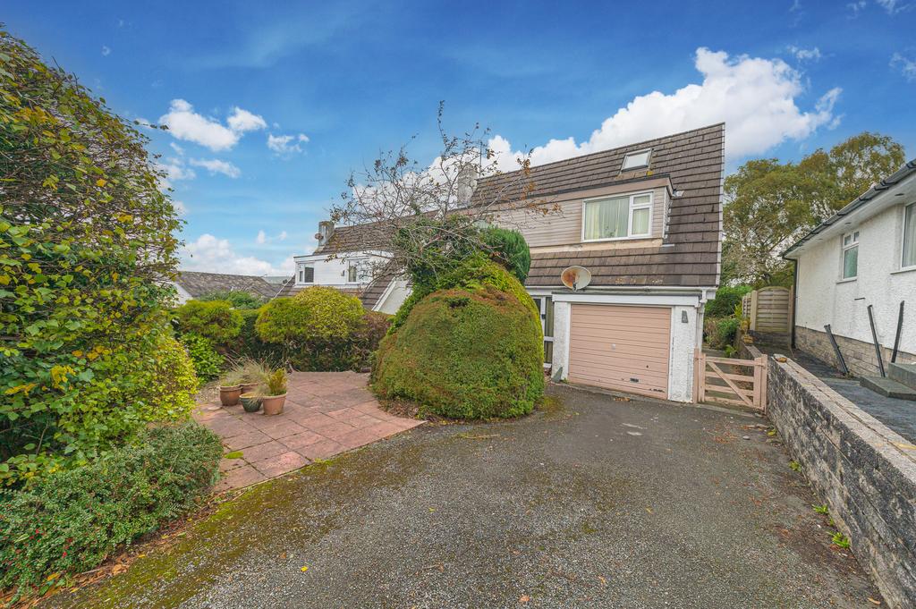 Natland, Kendal LA9 3 bed detached house for sale £325,000