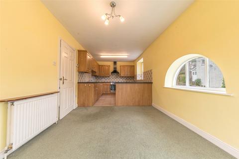 2 bedroom maisonette for sale, High Fellside Court, Cumbria LA9