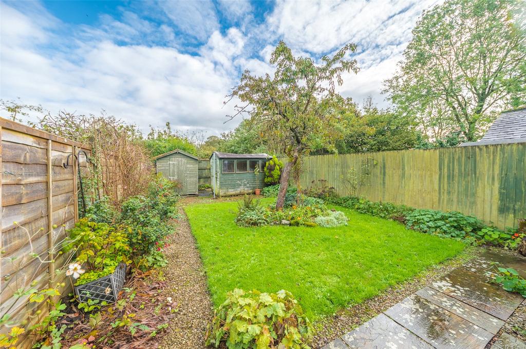 Burton, Carnforth LA6 2 bed semidetached house for sale £250,000