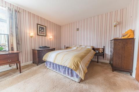 Culzean Craggs Hill, Over Kellet, Carnforth, LA6 1DJ