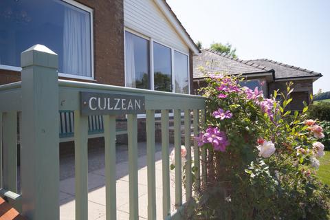 Culzean Craggs Hill, Over Kellet, Carnforth, LA6 1DJ