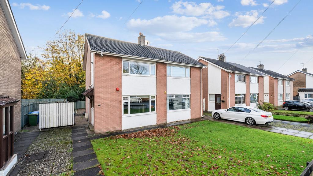 Fleurs Avenue, Bellahouston, Glasgow, G41 5AR 2 bed semidetached house