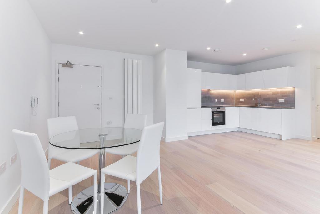Windlass House, Schooner Road, London, E16 1 bed apartment for sale £