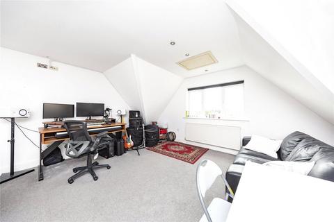 1 bedroom apartment to rent, Carlisle Road, Romford, RM1