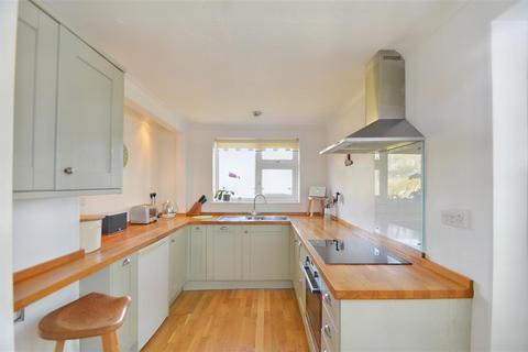 2 bedroom bungalow for sale - Penwarne Road, Falmouth TR11
