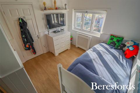 3 Hamble Lane, South Ockendon, RM15 5HJ
