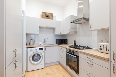 47/4 Bellevue Road, Edinburgh, EH7 4DJ