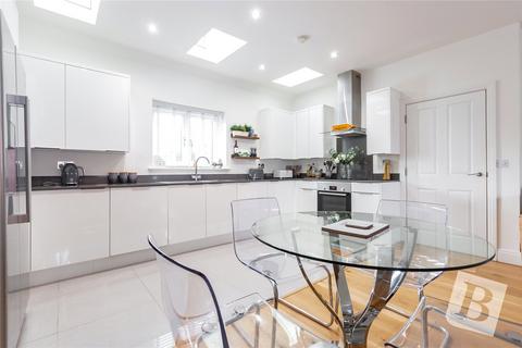 4 bedroom detached house for sale, Rainbird Place, Pilgrims Hatch, Brentwood, CM14