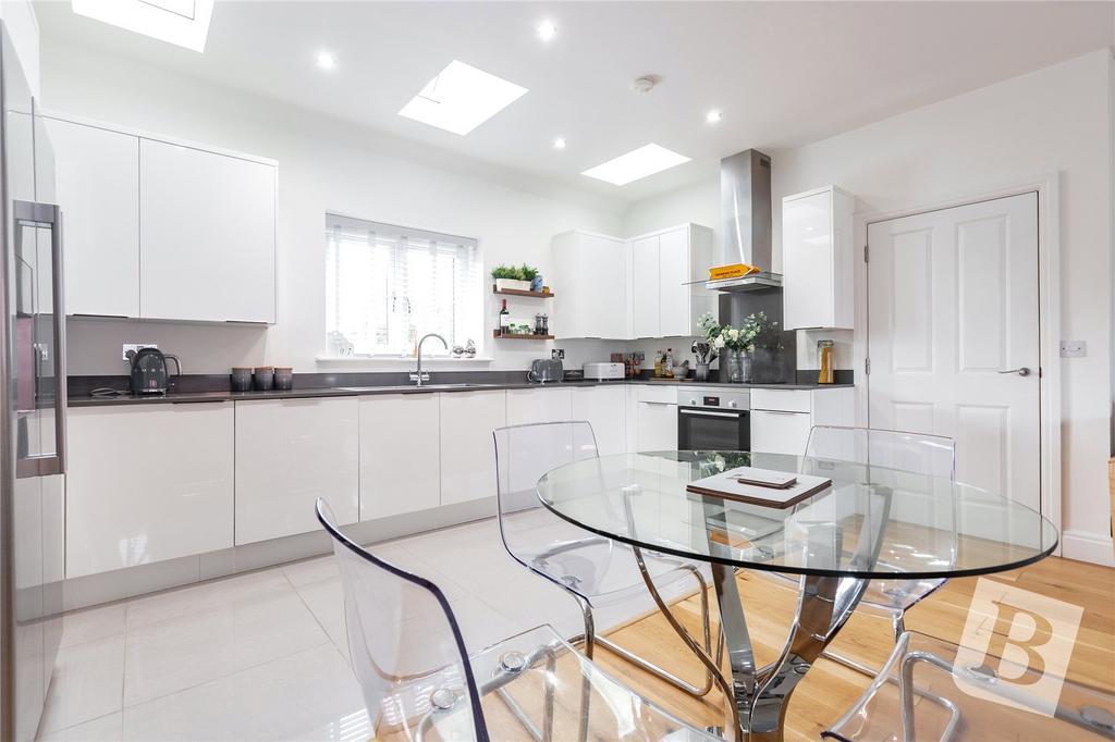 Kitchen/Dining Area