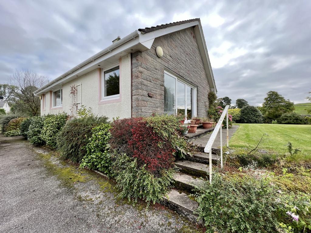 12 St Johns Way, Dalry, Castle Douglas 3 bed detached bungalow £225,000