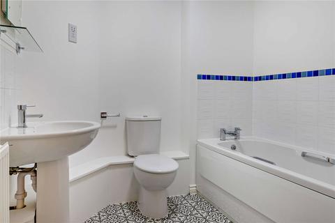 Flat 1, Kings Lodge Highcroft Road, Winchester, SO22 5GH