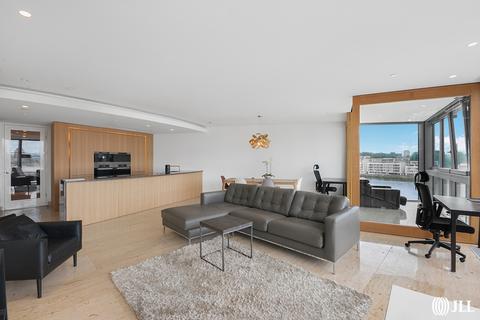 3 bedroom apartment for sale, St George Wharf London SW8