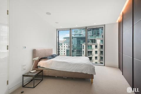 3 bedroom apartment for sale, St George Wharf London SW8