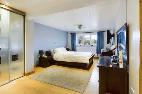 37 The Wheatridge, Abbeydale, Gloucester, GL4 4DQ