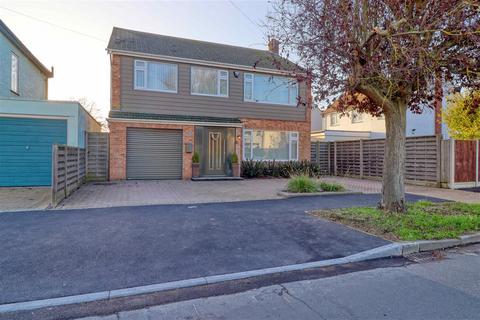 4 bedroom detached house for sale, Holland on Sea CO15