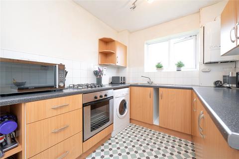 1 bedroom flat to rent, Canterbury Court, Battlefield Road, St. Albans, Hertfordshire